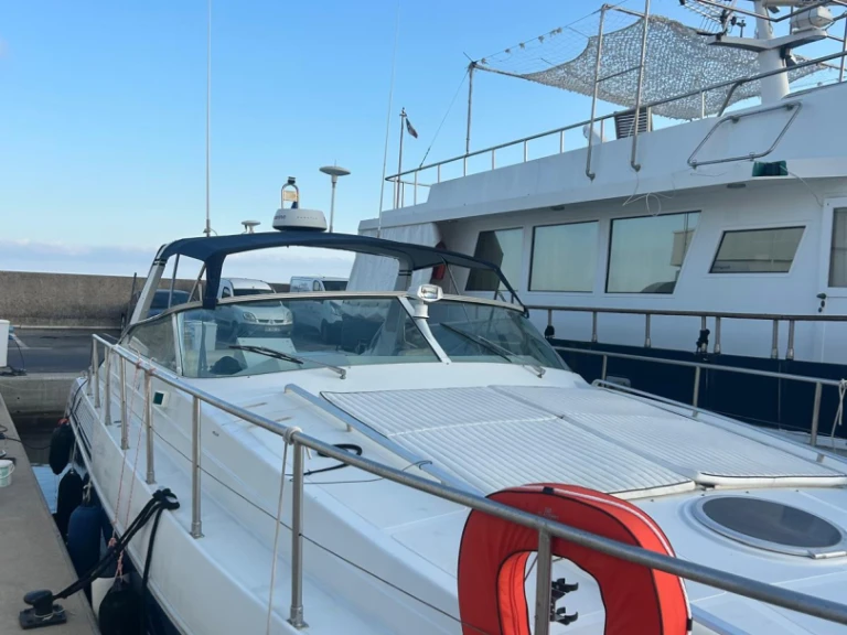 Pershing Pershing 40 jednotlivci a charterové společnosti v Golfe-Juan