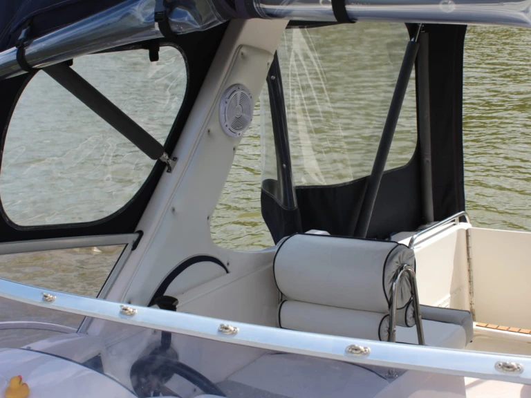 Pronájem lodi Saver Riviera 24 v Roosteren na Samboatu