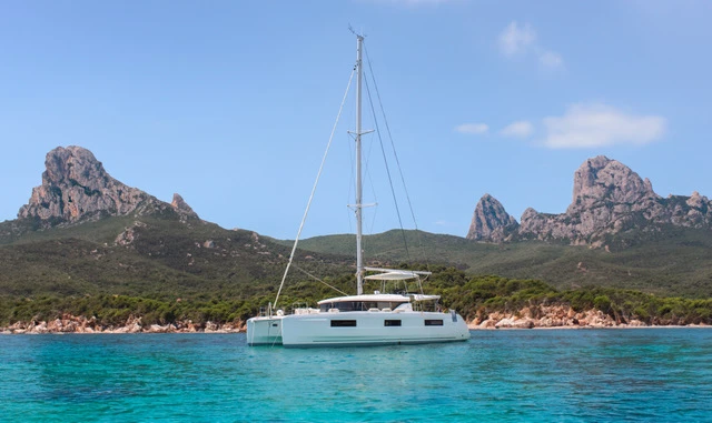Pronajmout si Lagoon Lagoon 46 v Ajaccio