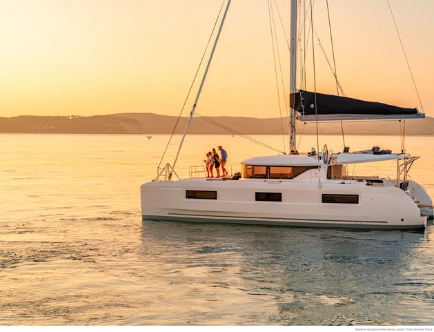 Pronájem lodi Lagoon Lagoon 46 v Ajaccio na Samboatu