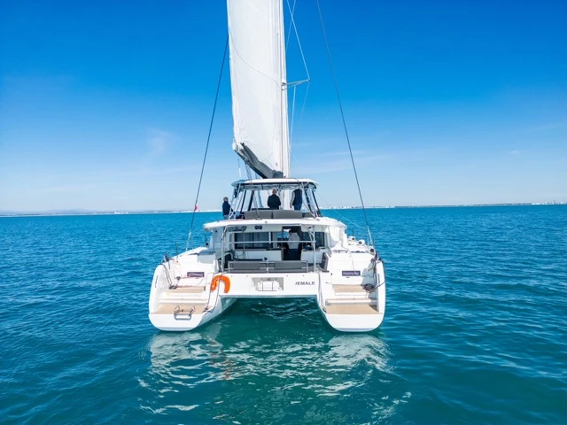 Lagoon Lagoon 46 jednotlivci a charterové společnosti v Ajaccio