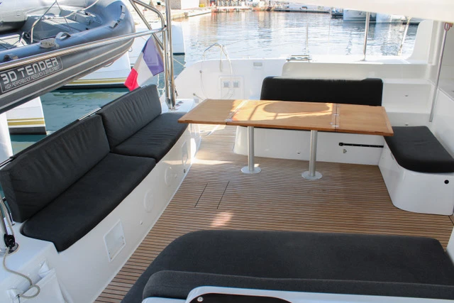 Pronájem lodi Ajaccio lákavé ceny Lagoon 46