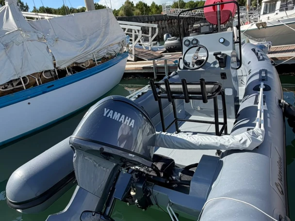 Pronajmout si navisoul 540 F v Le Verdon-sur-Mer