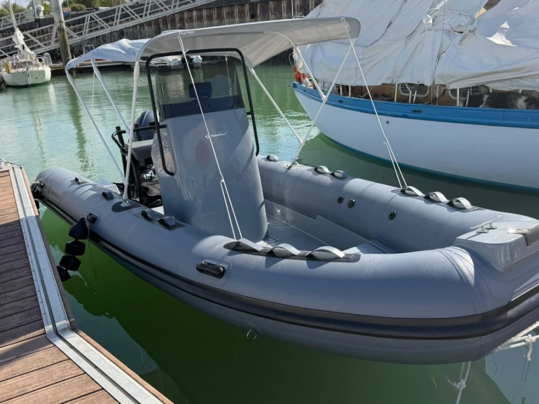 Pronájem lodi Le Verdon-sur-Mer lákavé ceny 540 F