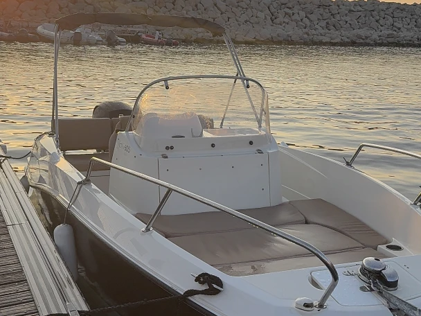 Pronájem lodi Quicksilver Openactiv v Francie na Samboatu