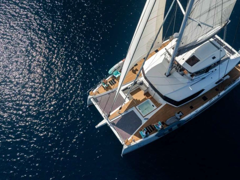 Pronájem jachty v Karibik -Fountaine Pajot LYRA na Samboatu