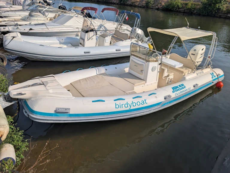 Pronajmout si Joker Boat Wide 700 v Hyeres