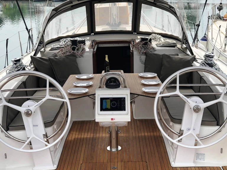 Pronajmout si Bavaria Cruiser 46 v Lefkáda