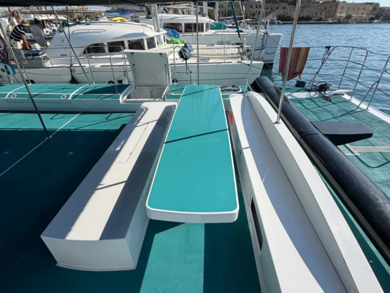 Pronájem jachty v Sliema -Bluewave Custom made na Samboatu