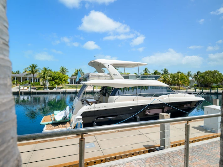 Pronájem lodi Prestige 630 Flybridge v Miami Beach na Samboatu