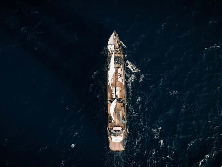 Pronájem lodi Split lákavé ceny Luxury Sailing Yacht R