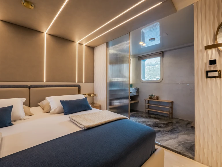 Pronajmout Plachetnice se skipperem či ne  v Split