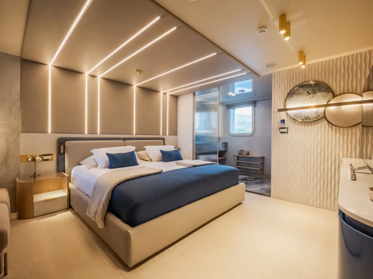Pronajmout si  Luxury Sailing Yacht S v Split