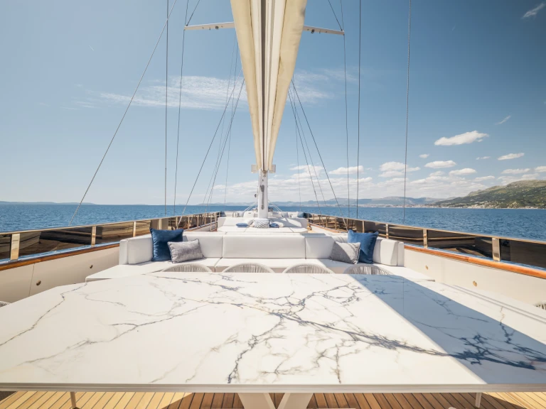 Pronájem lodi  Luxury Sailing Yacht CA v Split na Samboatu