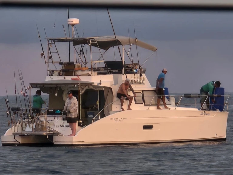 Pronájem jachty v Baie Sainte Anne -Fountaine Pajot Highland 35 Pilot na Samboatu