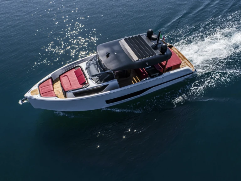 Pronajmout si Pershing Pershing 90 v Saint-Tropez