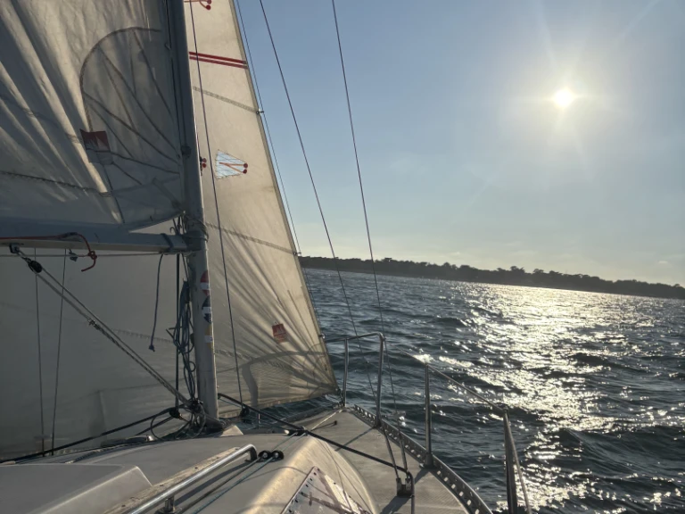 Pronajmout si Yachting-France Jouët 680 v Francie