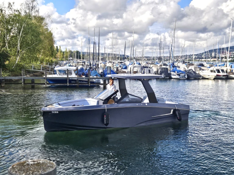 Pronájem lodi GANZ Boats Ovation 7X v Zürich na Samboatu