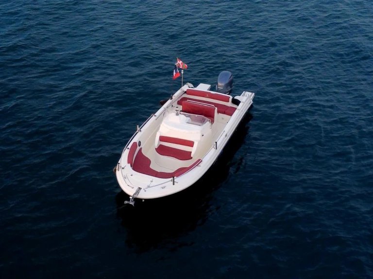 Pronajmout si Pacific Craft Pacific Craft 670 v Anglet