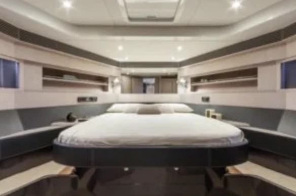 Pronájem lodi Saint-Tropez lákavé ceny Regal 27 Fasdeck