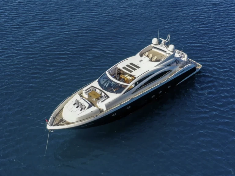 Pronájem lodi Miami Beach lákavé ceny Azimut 62 S