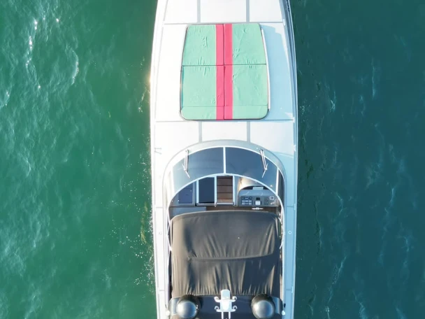 Pronajmout si Rizzardi CR 63 Top Line v Porto Cervo