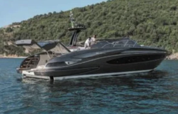 Pronájem Jachta v Saint-Tropez -Riva Riva 68'