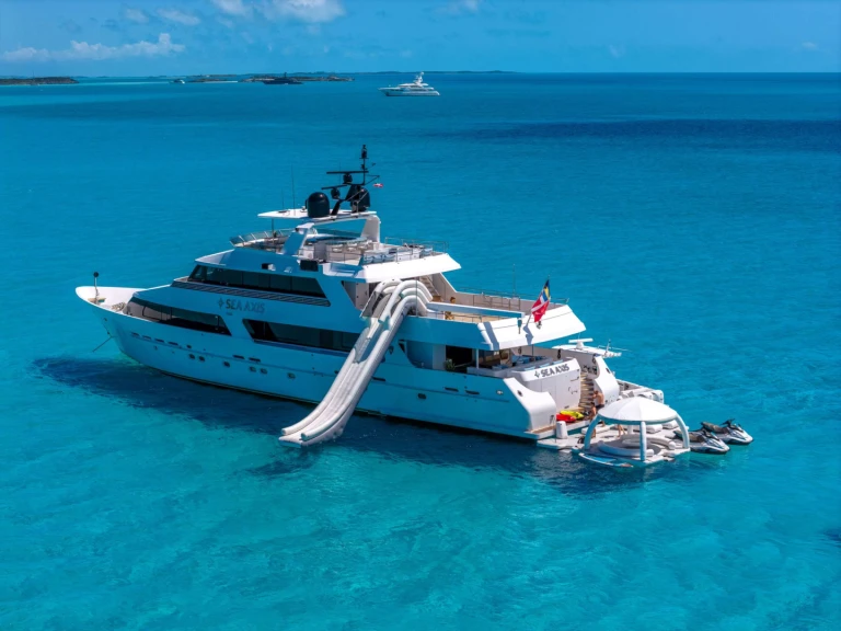 Pronajmout si Heesen SEA AXIS v Britské Panenské ostrovy