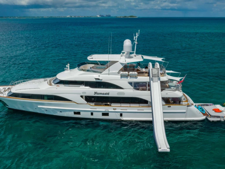 Pronájem jachty v Britské Panenské ostrovy -Benetti NAMASTE na Samboatu