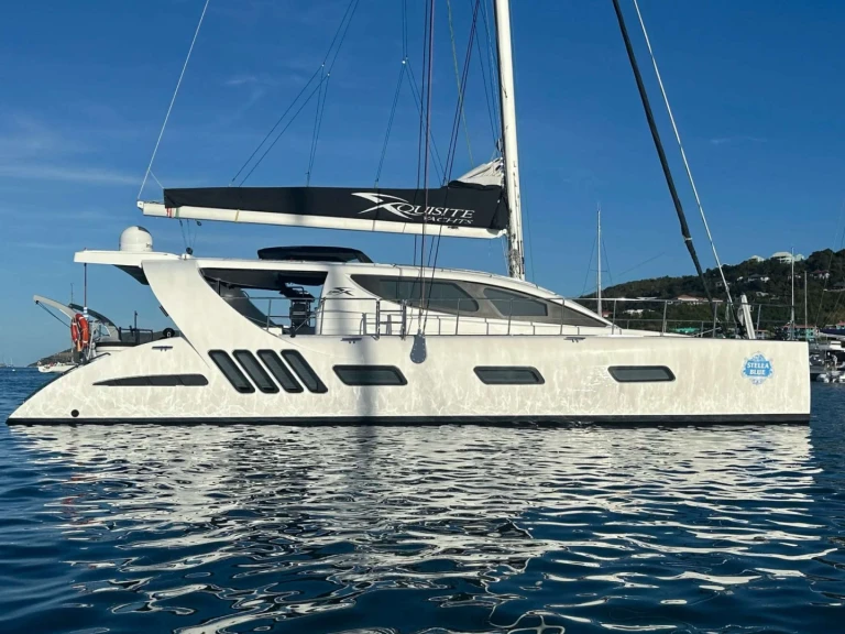 Pronajmout si Xquisite Yachts STELLA BLUE v Saint Thomas Island