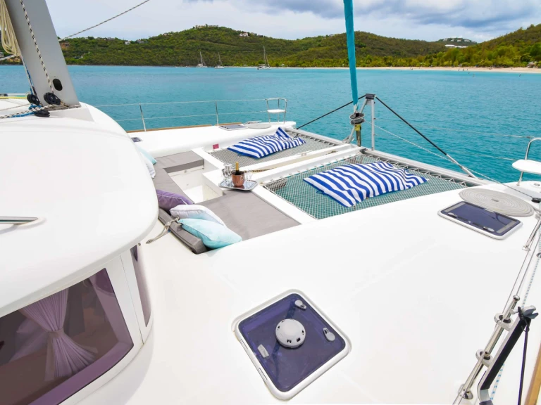Pronájem lodi Saint Thomas Island lákavé ceny MAKIN MEMORIES