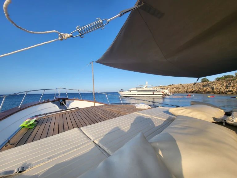 Pronajmout Motorová loď se skipperem či ne Custom Made v Limassol Marina