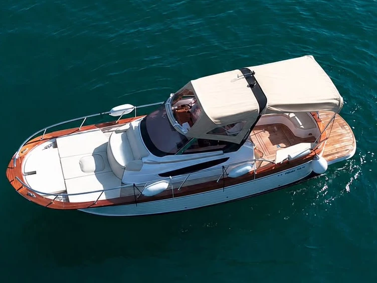 Pronájem lodi Mimi 8.50 v Positano na Samboatu
