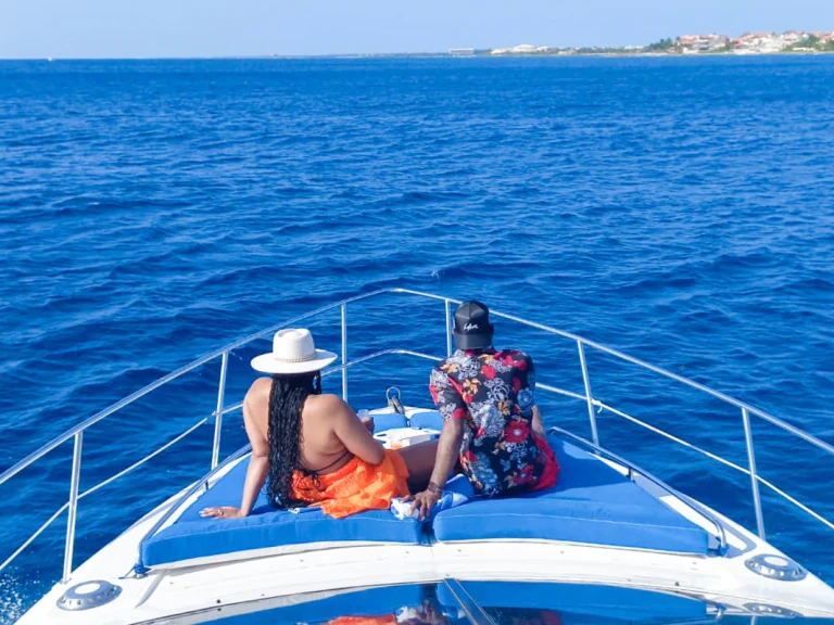 Pronajmout si Custom Made custom v Puerto Aventuras