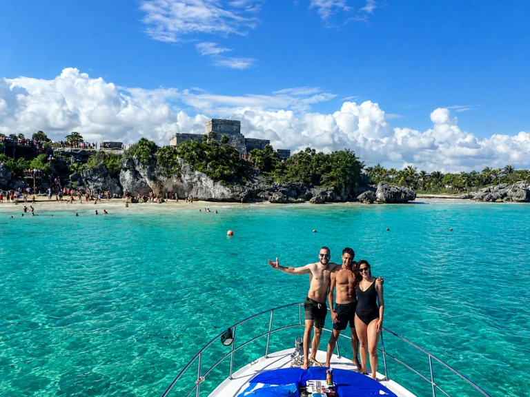 Custom Made custom jednotlivci a charterové společnosti v Puerto Aventuras