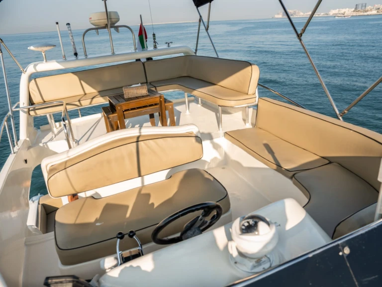 Pronajmout Motorová loď se skipperem či ne  Al Shaali Marine v Dubai Marina
