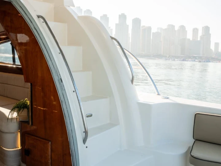 Pronájem Motorová loď  Al Shaali Marine s licencí