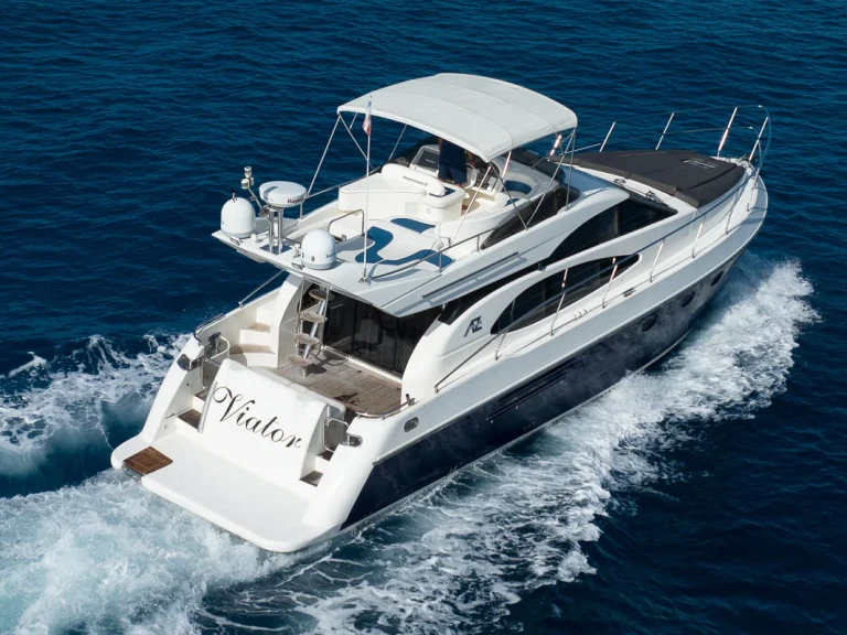 Custom Made custom jednotlivci a charterové společnosti v Puerto Aventuras