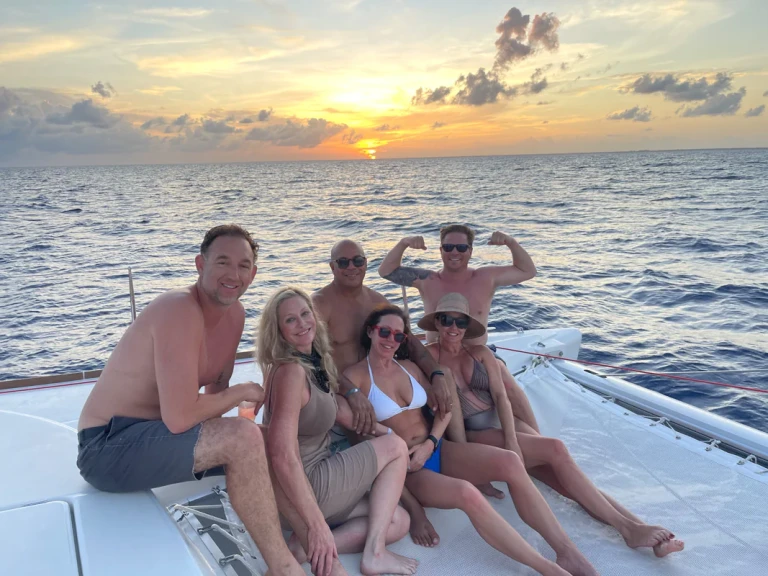 Katamarán k pronájmu v Puerto Aventuras za nejlepší cenu