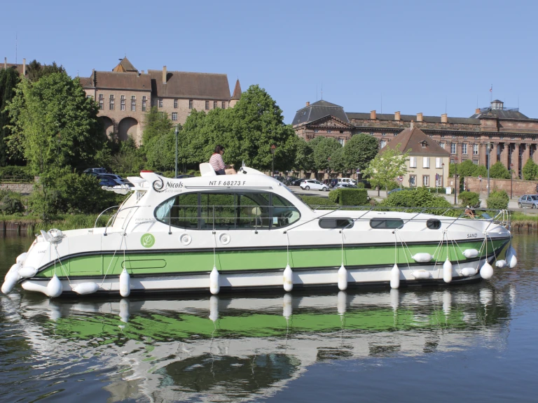 Pronajmout Motorová loď se skipperem či ne Nicols Yacht v Saverne