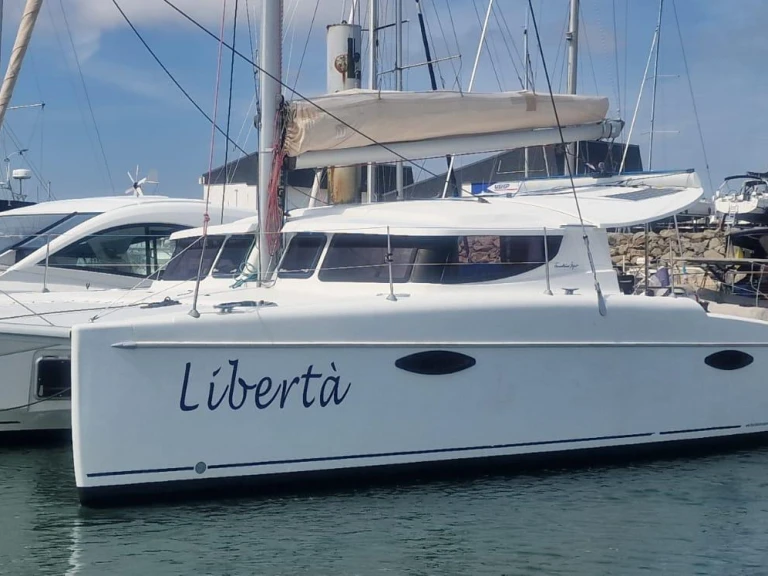 Pronajmout Katamarán se skipperem či ne Fountaine Pajot v Porto-Vecchio