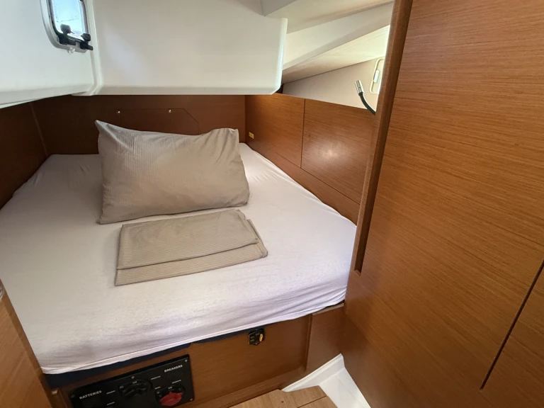 Pronájem lodi Pula lákavé ceny Sun Odyssey 440