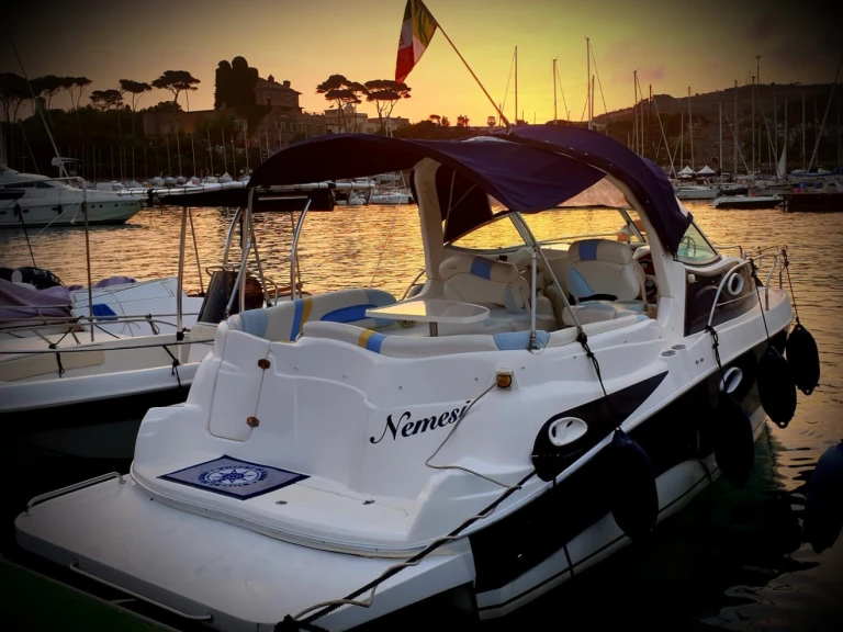 Pronajmout si Gobbi Gobbi 265 SC v Santa Marinella