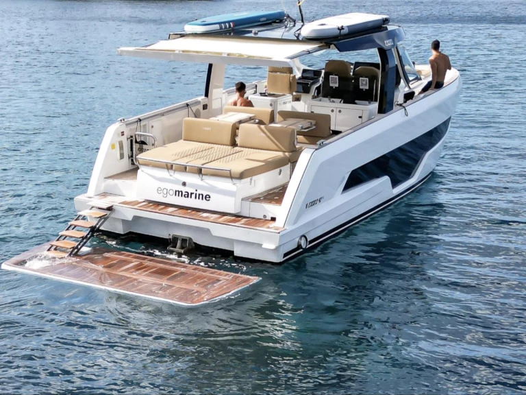 Fjord 41XL jednotlivci a charterové společnosti v Ibiza Town