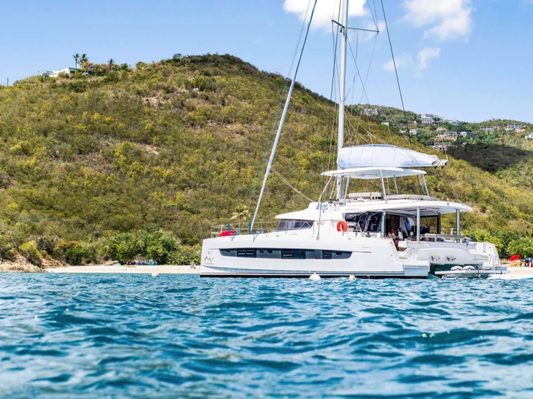 Bali NO INHERITANCE jednotlivci a charterové společnosti v Saint Thomas Island