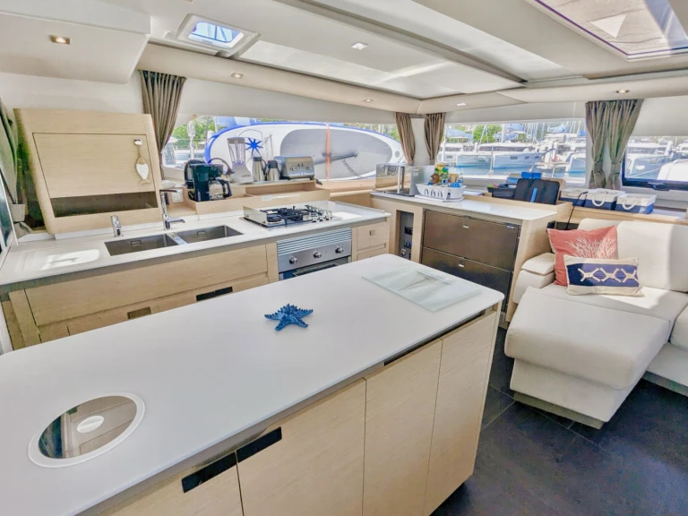 Pronajmout Jachta se skipperem či ne Fountaine Pajot v Frenchman's Cay