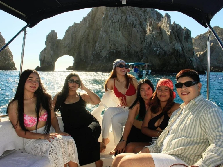 Pronájem lodi Cabo San Lucas lákavé ceny custom