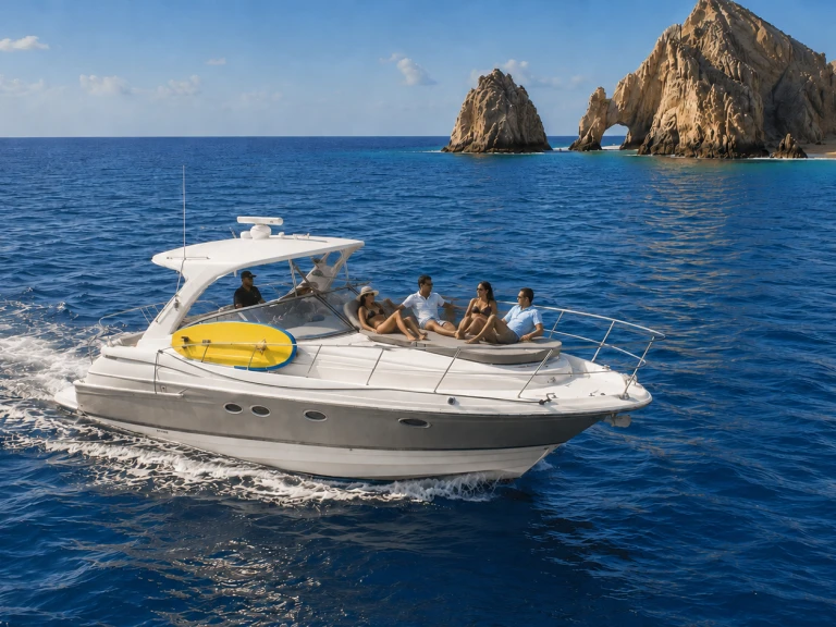 Pronájem jachty v Cabo San Lucas -Custom Made custom na Samboatu