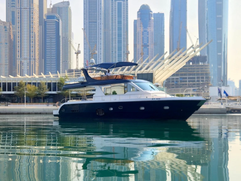 Jachta k pronájmu v Dubai Marina za nejlepší cenu