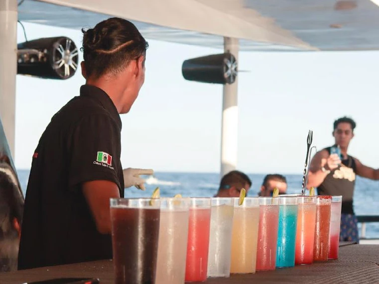Pronajmout Katamarán se skipperem či ne Custom Made v Cabo San Lucas